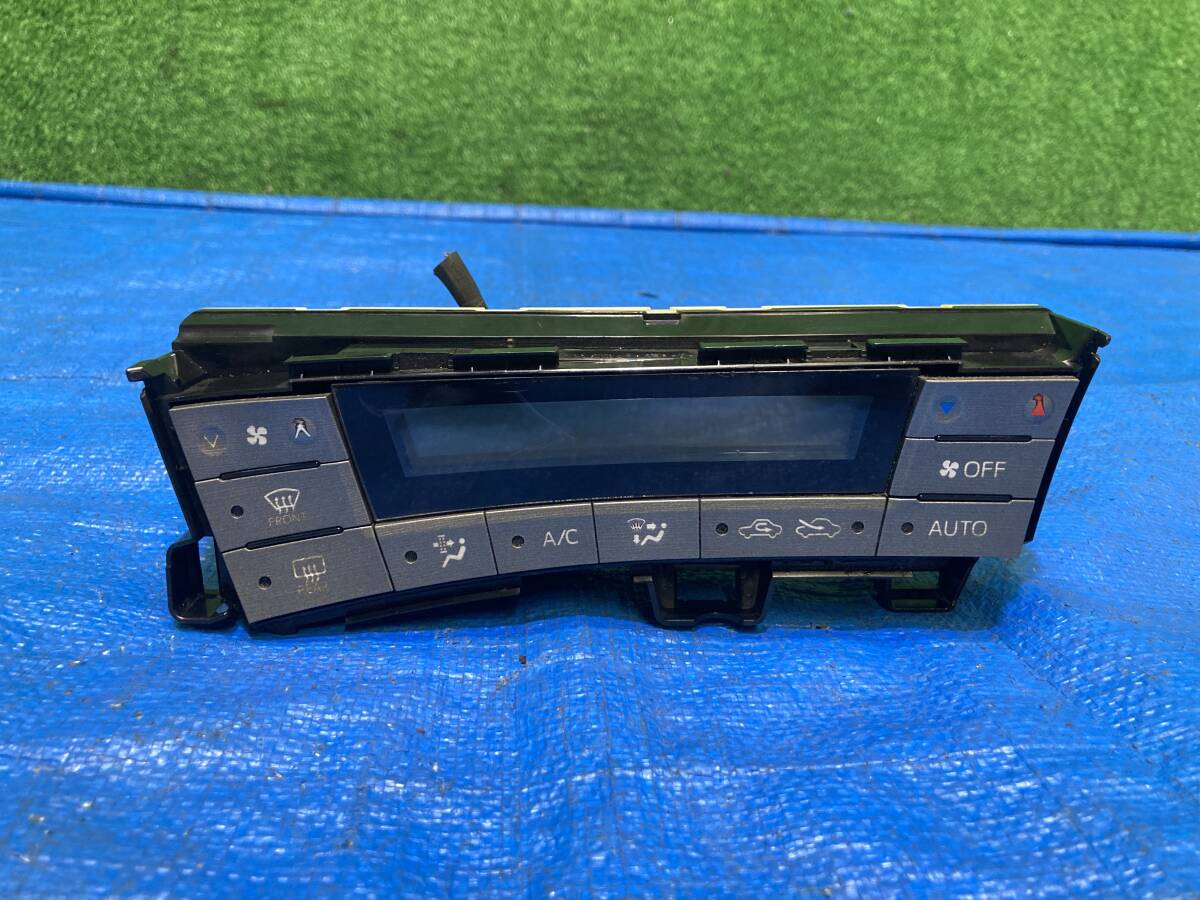 トヨタ プリウス DAA-ZVW30 2ZR-FXE エアコンパネル エアコンスイッチ オートエアコン 75D725 カプラー8ピン 管26037拍卖
