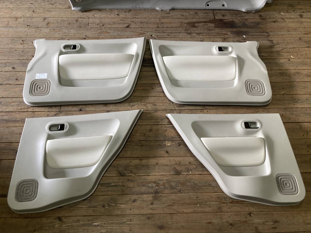 スズキ ラパン DBA-HE33S ドア内張り ドアトリム 1台分 フロント リヤ リア 左右セット 管26111拍卖