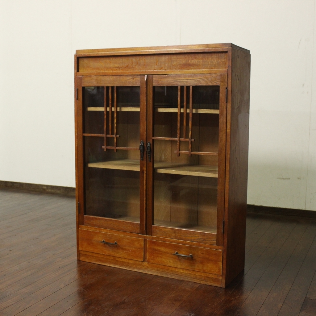 アンティーク・レトロ!古い風合いの観音開き木製収納棚 食器棚/本棚/無垢材/飾り棚/古家具/什器/ガラスケース/古民家/昭和レトロ拍卖