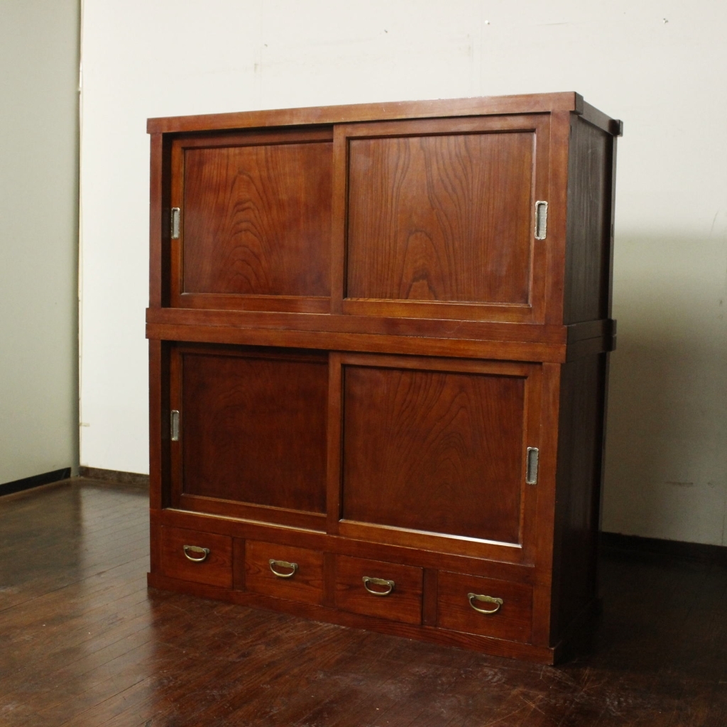 新入荷!レトロ・アンティーク 明治時代 前欅 古い水屋箪笥 収納棚 食器棚/古家具/収納/時代箪笥/店舗什器古民家戸棚キャビネット拍卖