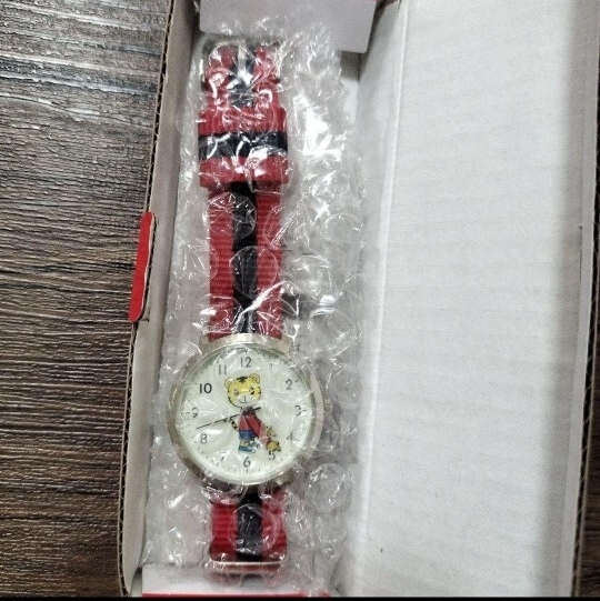 新品!非売品!こどもちゃれんじ30周年記念 しまじろう腕時計拍卖