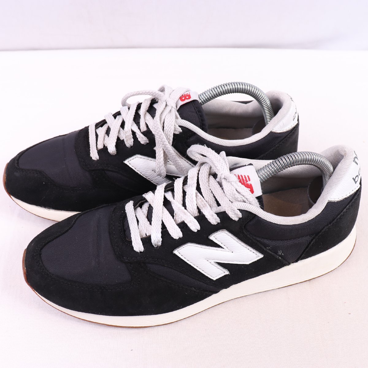 420 ニューバランス 26.0cm/new balance 黒 ブラック 白 ホワイト 中古 古着 スニーカー メンズ yy6831拍卖