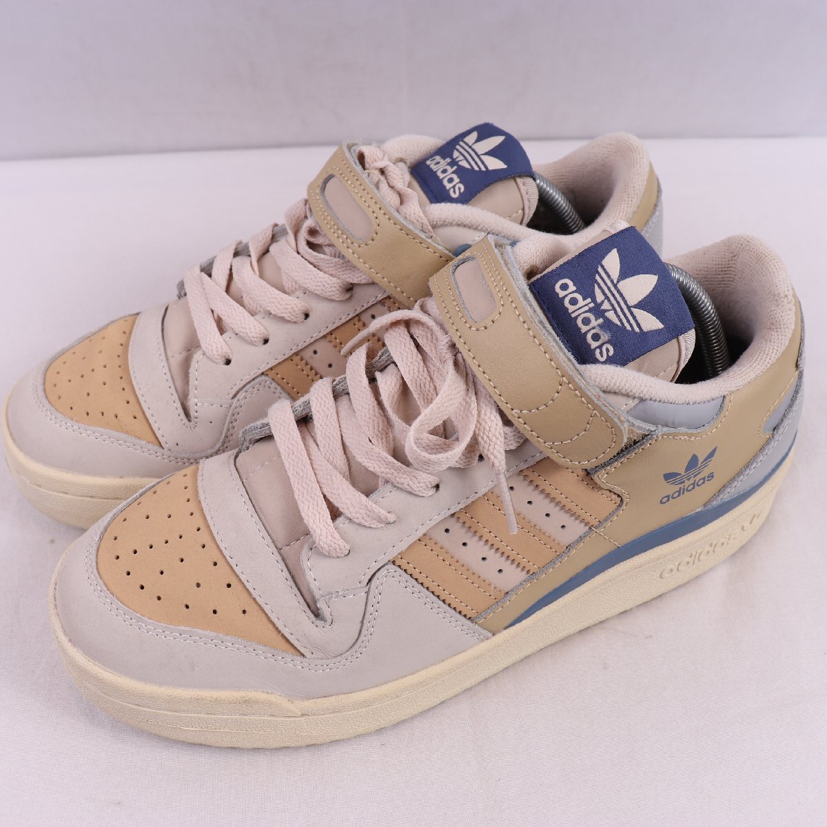 FORUM 84 LOW 27.0cm/adidas フォーラム 84 ロー アディダス スニーカー サンドベージュ グレー 青 中古 古着 メンズ ad6701拍卖
