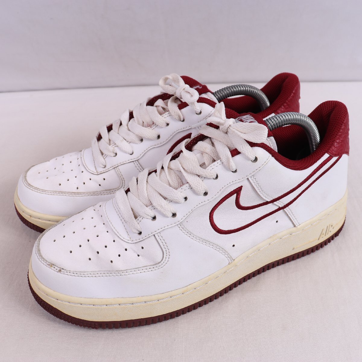 AIR FORCE 1 07 26.0cm /NIKE エアフォース1 07 ナイキ 古着 中古 白 ホワイト バーガンディー メンズ スニーカー xx9339拍卖