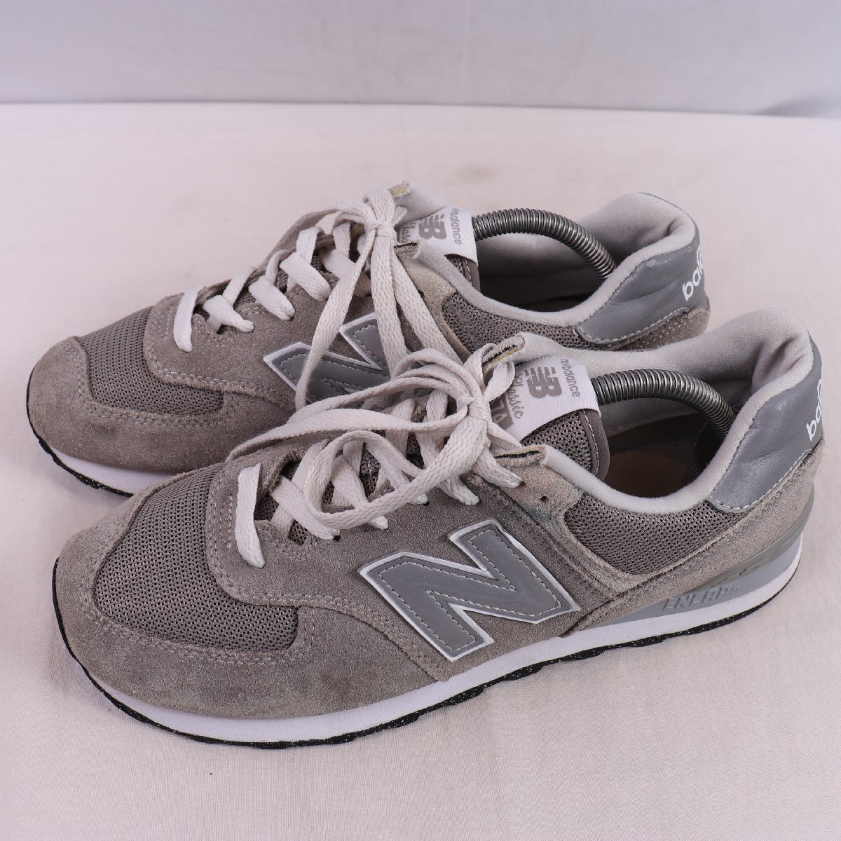 574 ニューバランス 27.5cm/new balance 灰 グレー 銀 シルバー 中古 古着 メンズ スニーカー yy6976拍卖