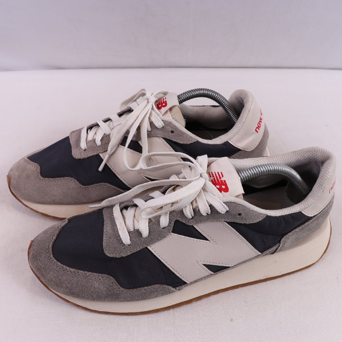 237 ニューバランス 28.0cm/new balance 紺 ネイビー 灰 グレー オフホワイト 中古 古着 スニーカー メンズ yy6996拍卖