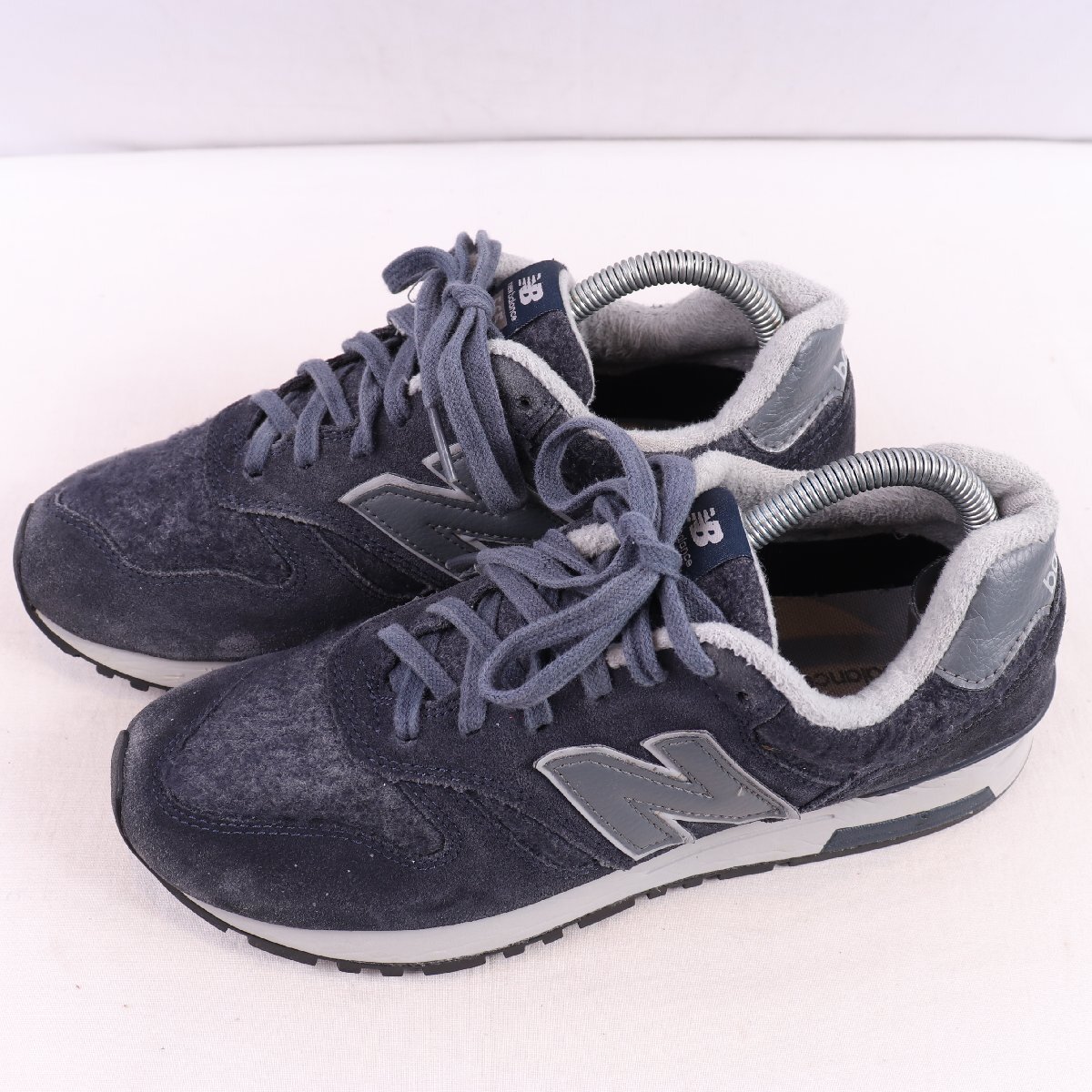 565 ニューバランス 25.0cm/new balance 紺 ネイビー 灰 グレー 中古 古着 メンズ スニーカー yy6980拍卖