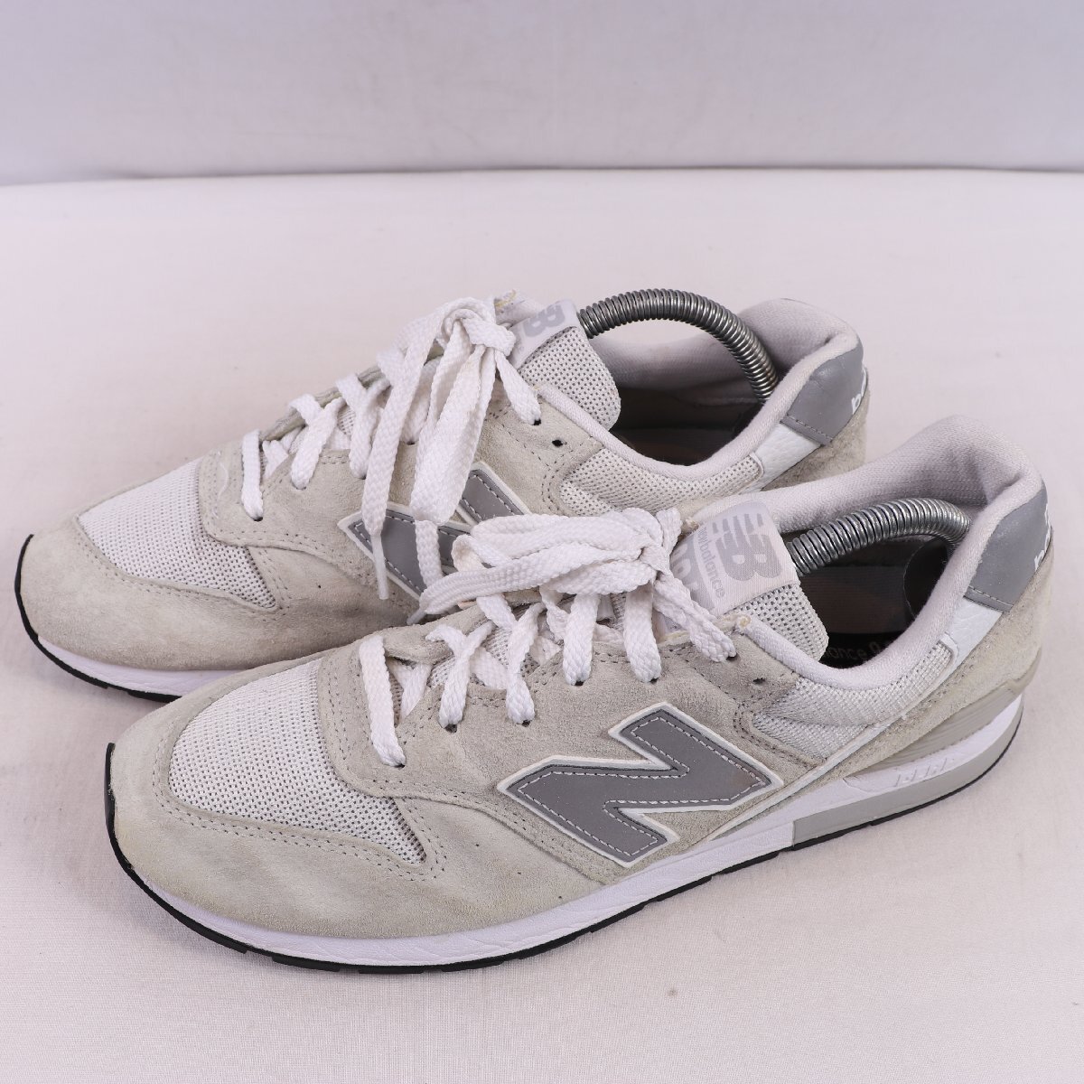 996 ニューバランス 26.5cm/new balance 灰 グレー 銀 シルバー 中古 古着 メンズ スニーカー yy6990拍卖