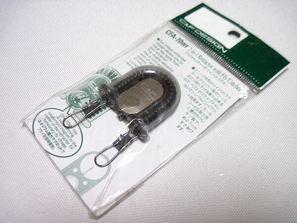 ◇ツインリトラクター《C&F DESIGN》フライキャッチャー付タイプ_シーアンドエフデザイン_ルアーフライフィッシングベストやバッグ等に◎拍卖