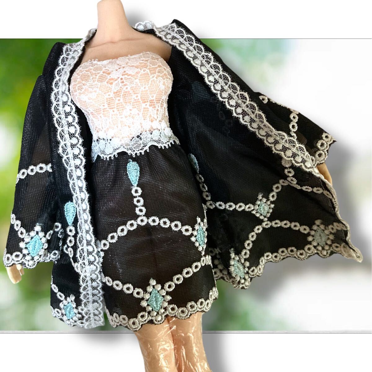 1/6ドール服 S07 S42 白×黒レース切替えの鎖と宝石柄刺繍ベアトップワンピ&ガウンコート 透けセット TBLeagueファイセン @no470doll拍卖