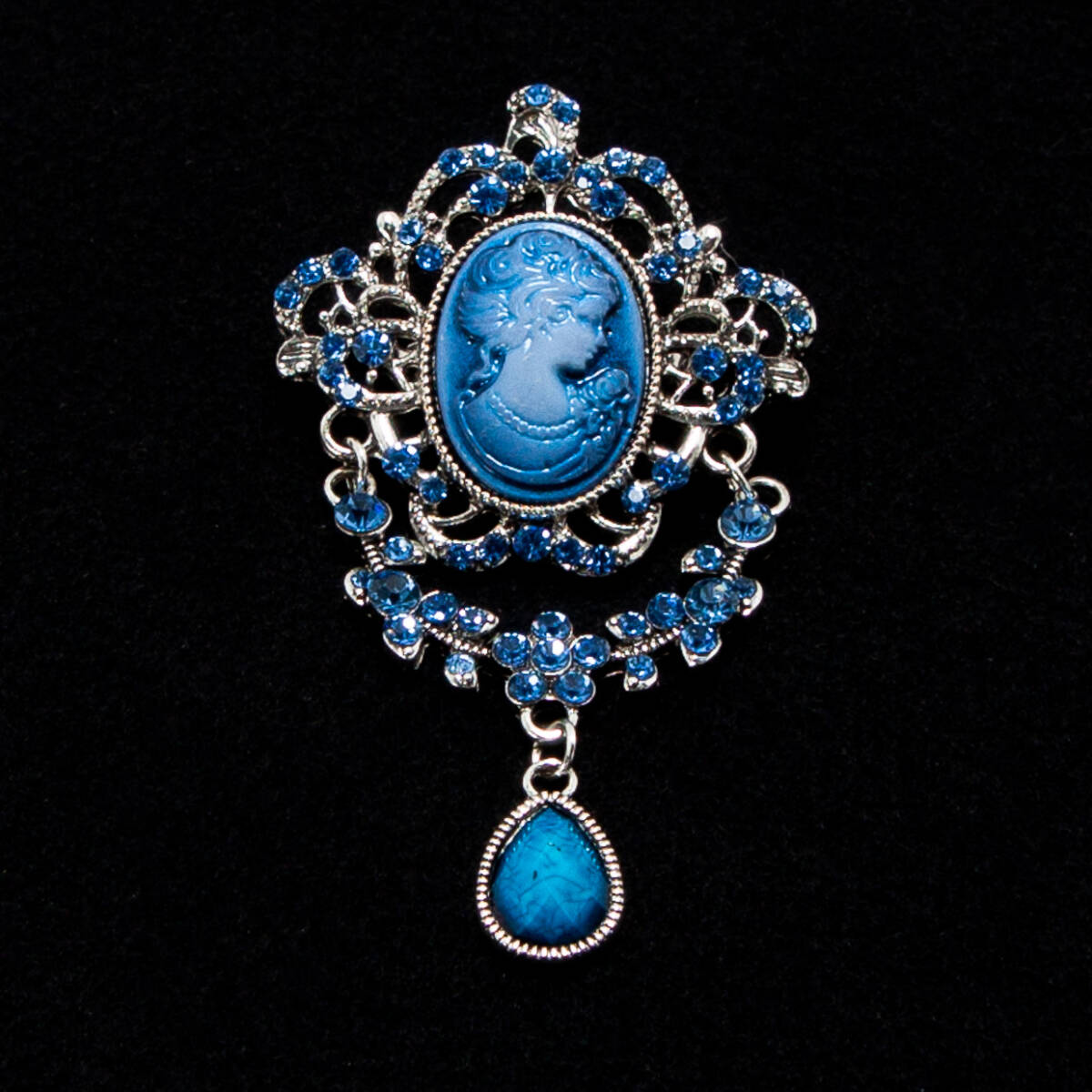 ブローチ ブルーカメオ 欧風 アンティーク調 ブルーラインストーン 未使用品拍卖