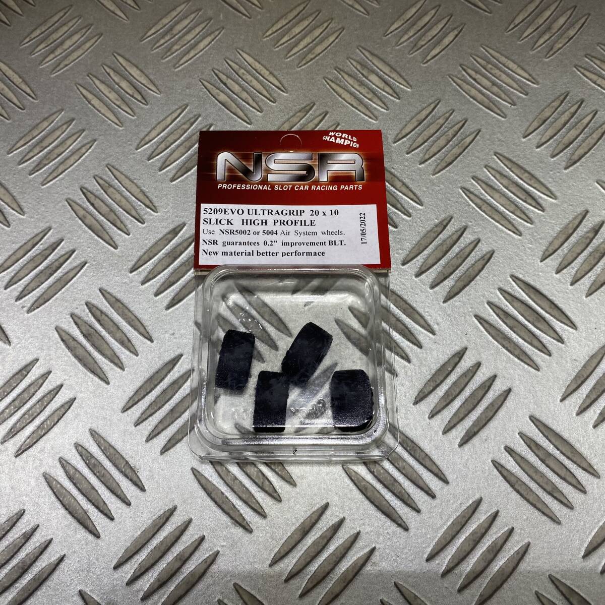 NSR 1/32 スロットカーパーツ 5209EVO ウルトラグリップ スリックガイド 20×10 HIGH PROFILE拍卖