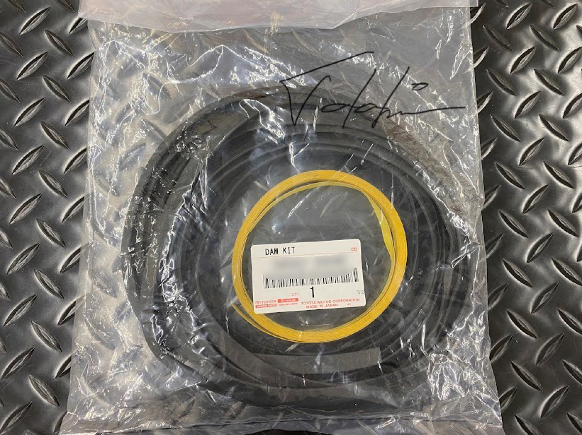 《絶版車・残僅か》純正品 カリーナ FF ST150 ST162 ほか ウインドシールドガラス ダムキット「フロントガラス 内側のモール」 CARINA FF拍卖