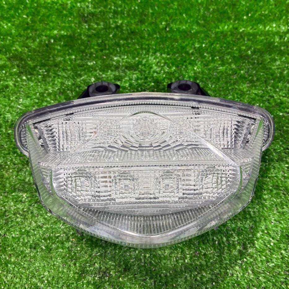 スズキ GSX-S1000 2022年モデル 純正 LEDテールライト 35710-04K0 中古拍卖