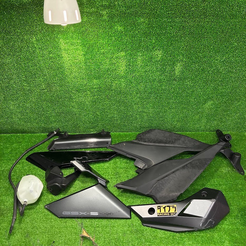 スズキ GSX-S1000 2022年モデル 純正 カウル/カバー/リザーバータンク/ホース セット 中古拍卖
