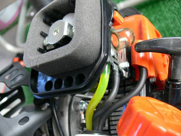 純正同等 燃料パイプ燃料ホース3mm×5mm 新ダイワ 共立 ゼノア ¥600/m (長さ 1mで)拍卖