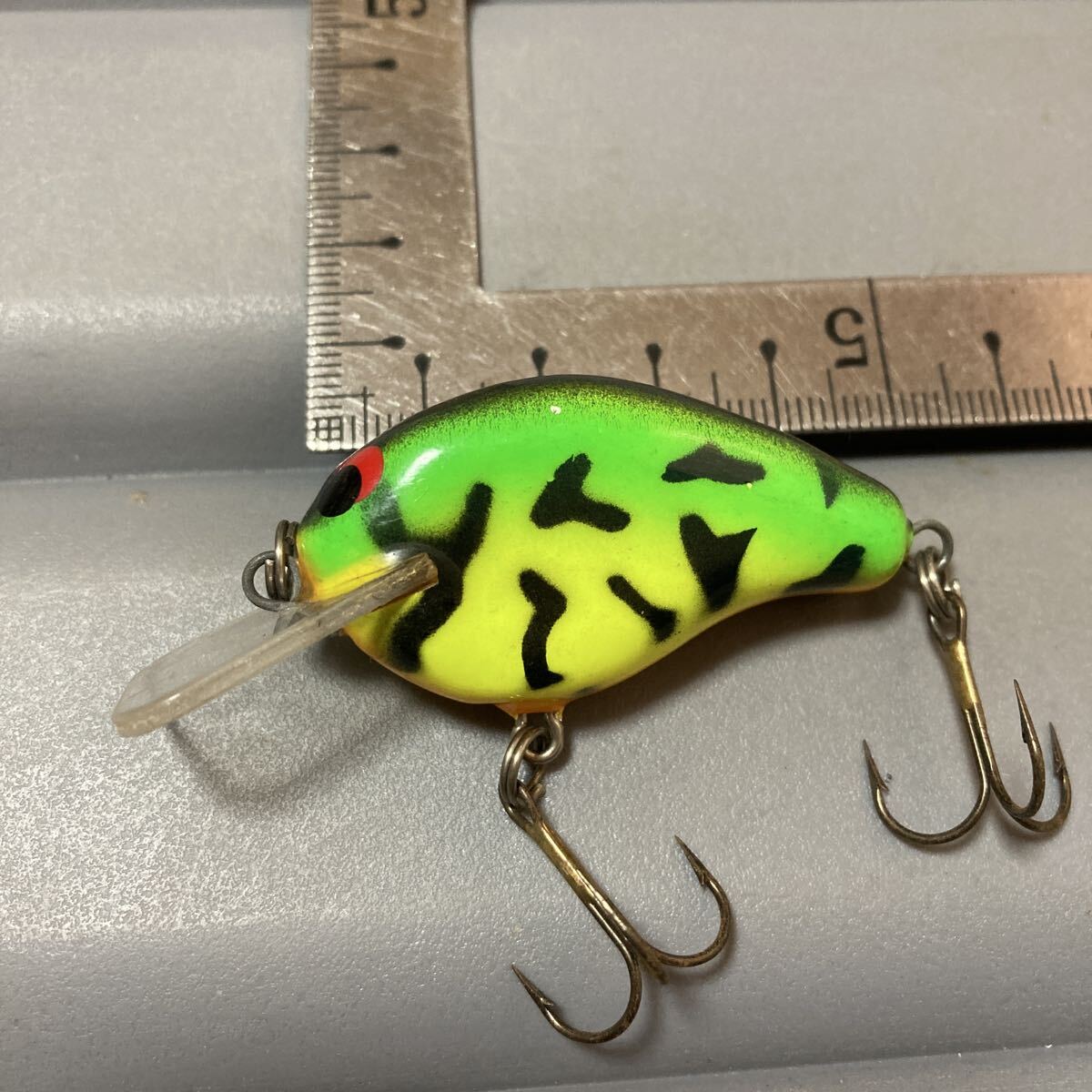 テネシータフィー 5cmボディ フラットサイドクランクベイト 美品 ハンドメイドルアー ハンドメイドクランク拍卖