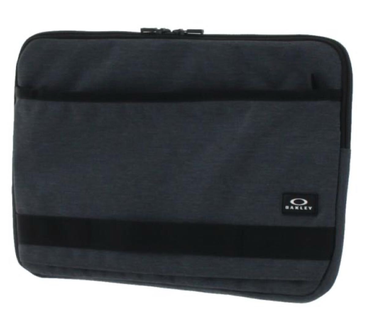 オークリー パソコンケース ESSENTIAL PC CASE拍卖