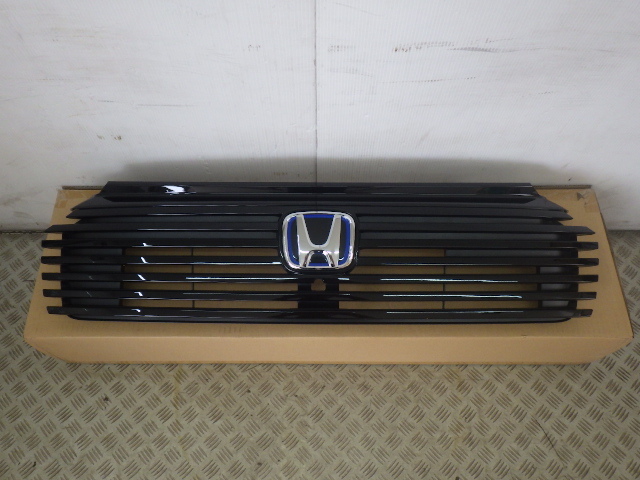 新車外し RV5 RV6 VEZEL ヴェゼル e:HEV 後期 Z X フロント グリル カメラ穴有 NH731P クリスタルブラックパール 即決 ②拍卖