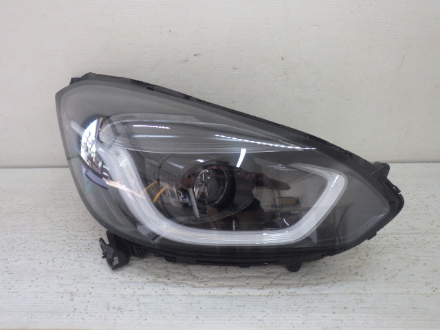 【Y0352】 GR3 GS4 GS5 GS6 GS7 FIT フィット 後期 LED 右 ヘッドライト ヘッドランプ STANLEY W4395 打刻P 33100-TZA-J62 中古 即決拍卖