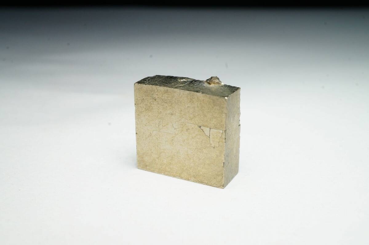 【即決特別価格!早い者勝ちです】希少!コレクター向け!スペイン産パイライト原石【3.35g】スペイン産/黄鉄鉱/原石拍卖