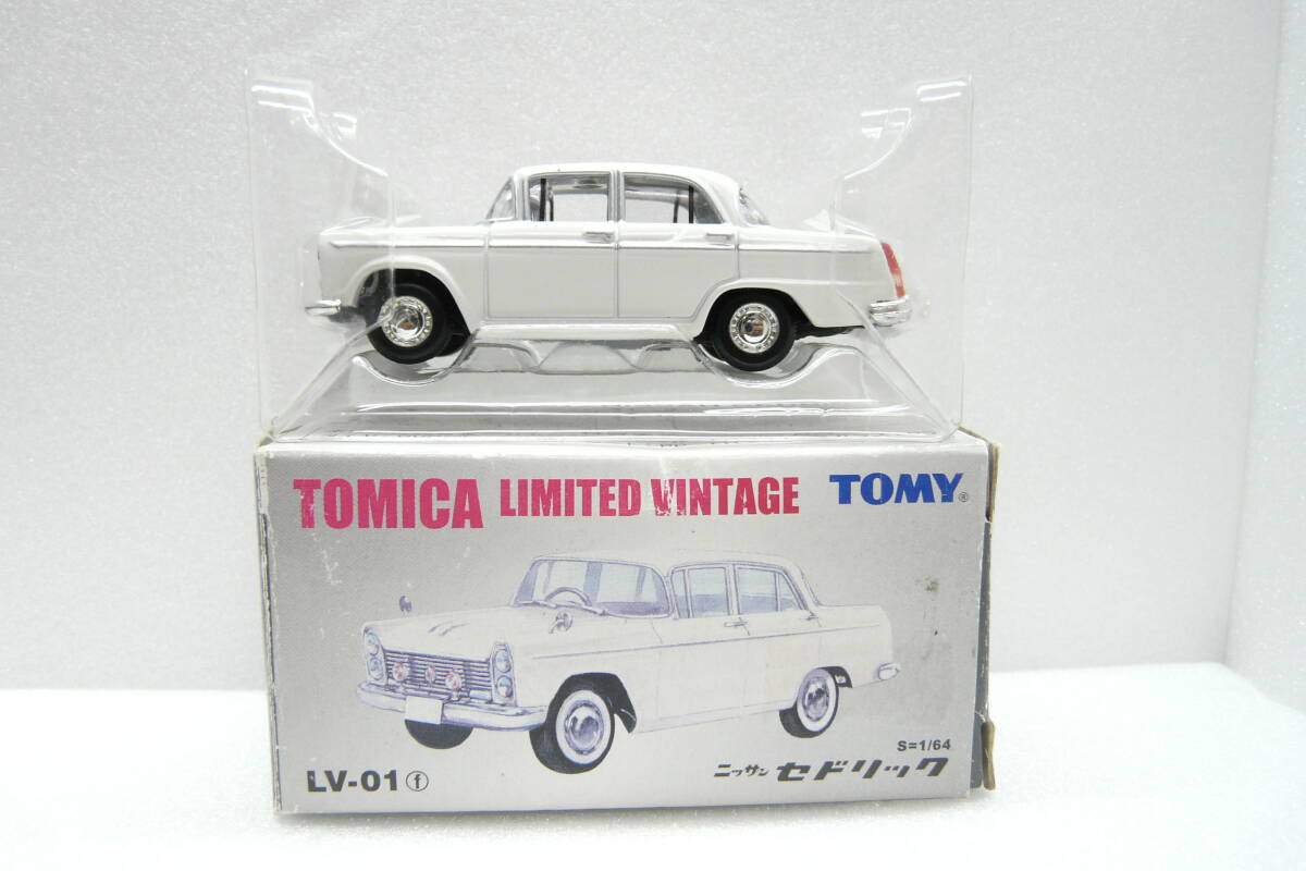 【ミニカー】TOMICA◆LIMITED VINTAGE LV-01f◆ニッサン セドリック◆初代30 セダン カスタム◆美品◆②拍卖