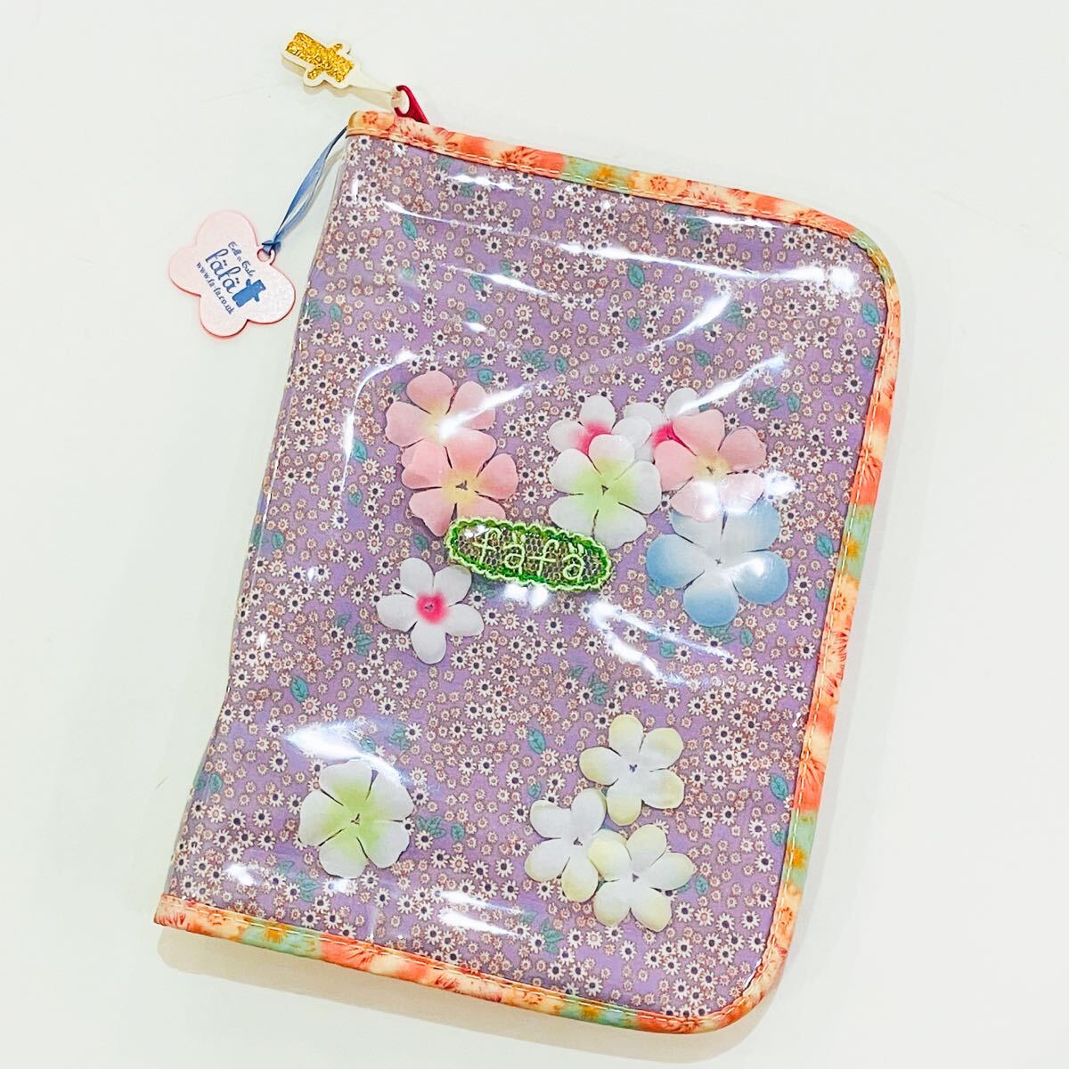 【新品未使用】fafa フェフェ ダイアリーケース マルチケース フラワー 花柄 造花 パープル 母子手帳ケース 通帳 カード ファスナー 収納拍卖