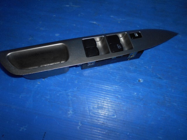 903209 ニッサン デイズルークス B21A パワーウインドスイッチ拍卖