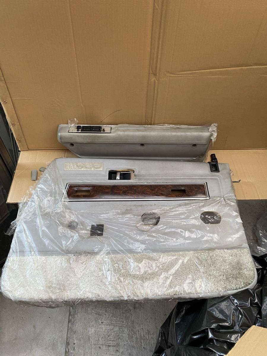 セドリック 330 セダン 運転席 ドアトリム 内張 パワーウィンドウスイッチ ドアフックドアレバー 昭和53年式 C-331 グロリア 旧車 フロント拍卖