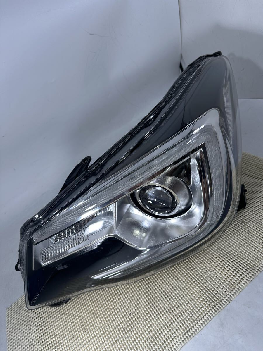 M42-4-7 フォレスター 左 後期 打刻8V SJ5 SJG 100-60310 LED ヘッドライト拍卖