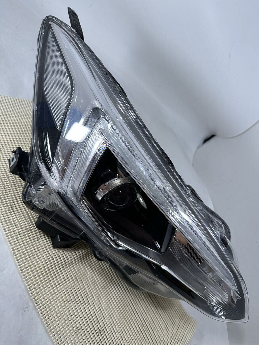 M22-2-6 インプレッサ 右 後期 打刻7B GT2 GT3 GK XV 等 LED ヘッドライト 100-60422拍卖