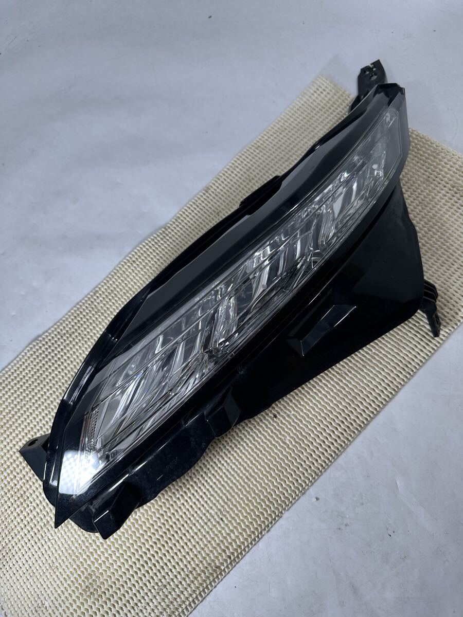 M4-1-2 ekクロス 左 B34W B35W デイライト クリアランスランプ コンビネーションランプ 212-23773 B37W 拍卖