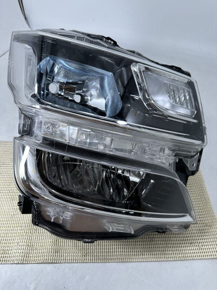 M23-5-7 ワゴンR ハイブリッド MH55S 100-59375 ヘッドライト拍卖