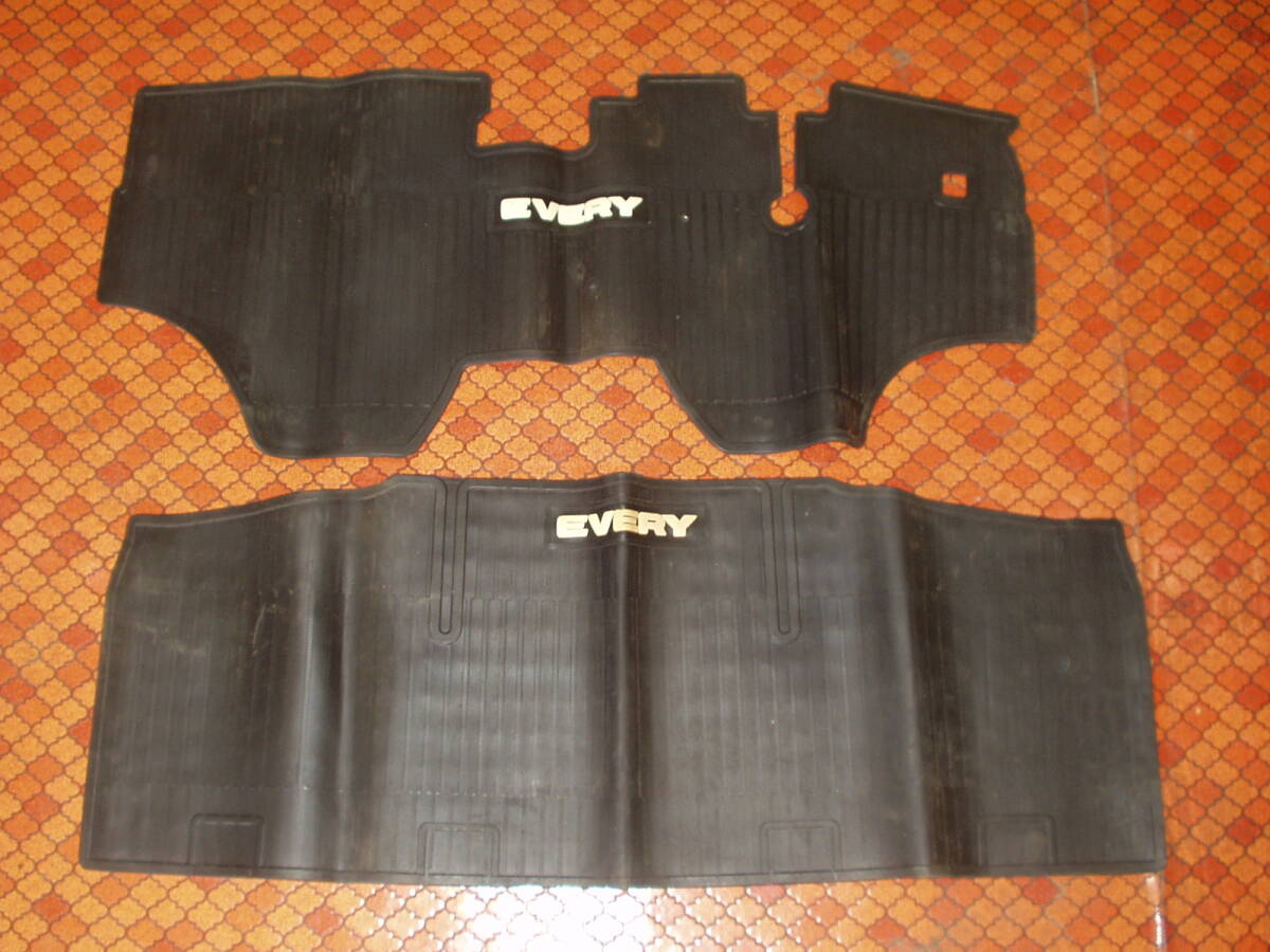 当時物 スズキ純正 エブリイ EVERY ゴムマット フロアマット。71 62 52 51 41 DA DB DE 拍卖