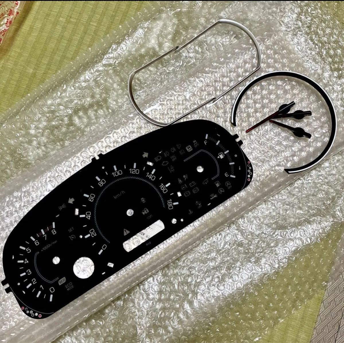 TOYOTA VOXY 80 メーターパネル関連部品拍卖