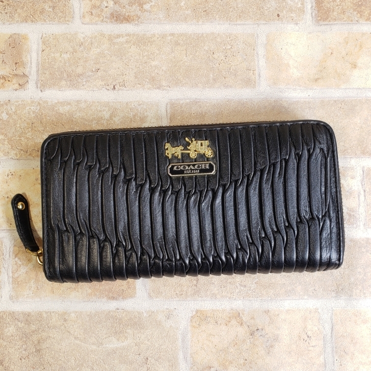 コーチ COACH マディソンギャザードレザーアコーディオン 長財布 ブラック 財布 ラウンドジッパー 馬車拍卖