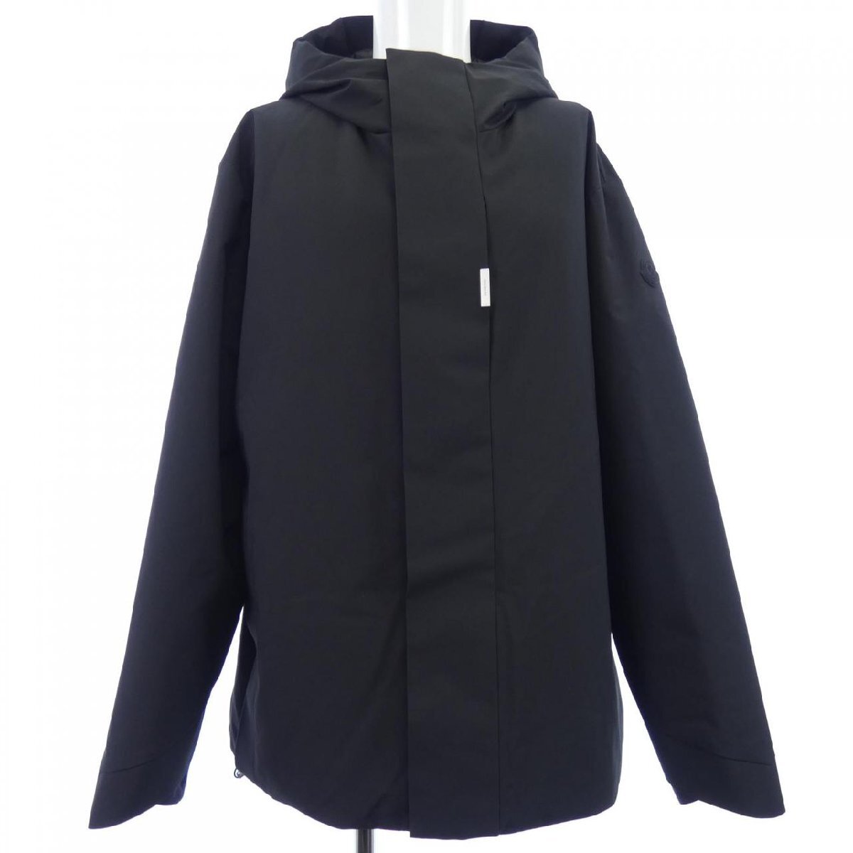 モンクレール MONCLER ダウンジャケット拍卖