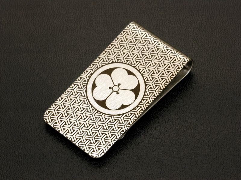 丸に片喰 家紋入り マネークリップ 丸に方喰 丸に方波見 丸に酢漿草 まるにかたばみ 戦国武将 家紋グッズ 送料無料【オーダーメイド可】 拍卖