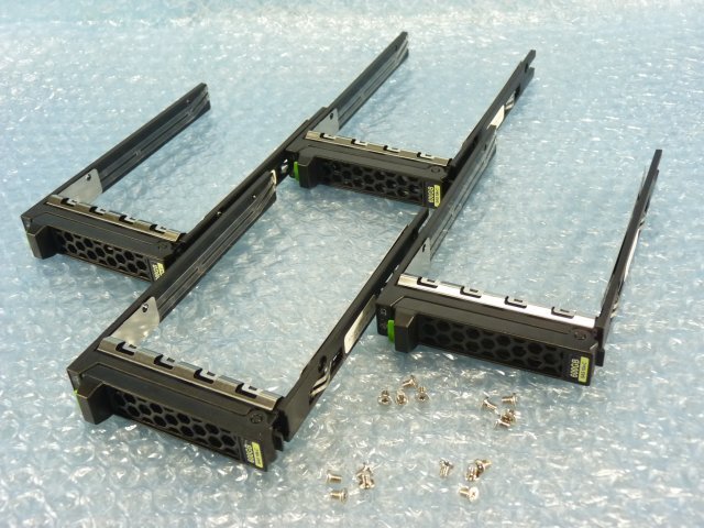 1SHP // 4個セット ハードディスク(HDD)マウンタ 2.5インチ 用 / A3C40179841 / ラベル(600GB SAS 10k-C)//Fujitsu PRIMERGY RX2520 M4取外拍卖