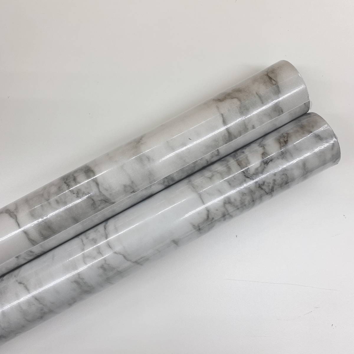 超お得即決価格! はがせる 壁紙シート 45cm×10m壁紙大理石 ホワイト 2本 大理石柄 インテリア 壁紙 模様替え 防水 耐熱 のり付き拍卖