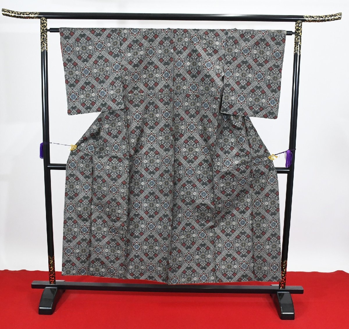 大島紬 総絣 正絹 花繋ぎ唐華紋 身丈149cm 裄丈63cm ★着物 pb-3404 桜庭呉服店拍卖