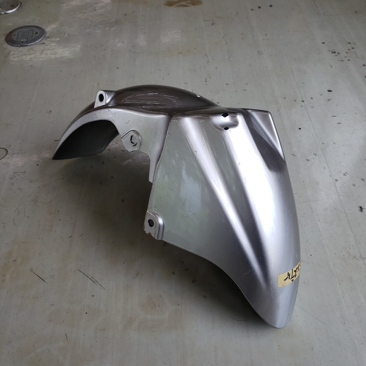 マジェスティ250 フロントフェンダー 160 【0824-432】拍卖