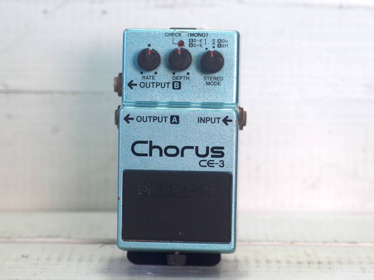M13587【日本製】BOSS CHORUS CE-3 MADE IN JAPAN ローランドシールあり 電池&アダプタで通電OK!! 山下達郎サウンド ゆうぱっく60サイズ拍卖