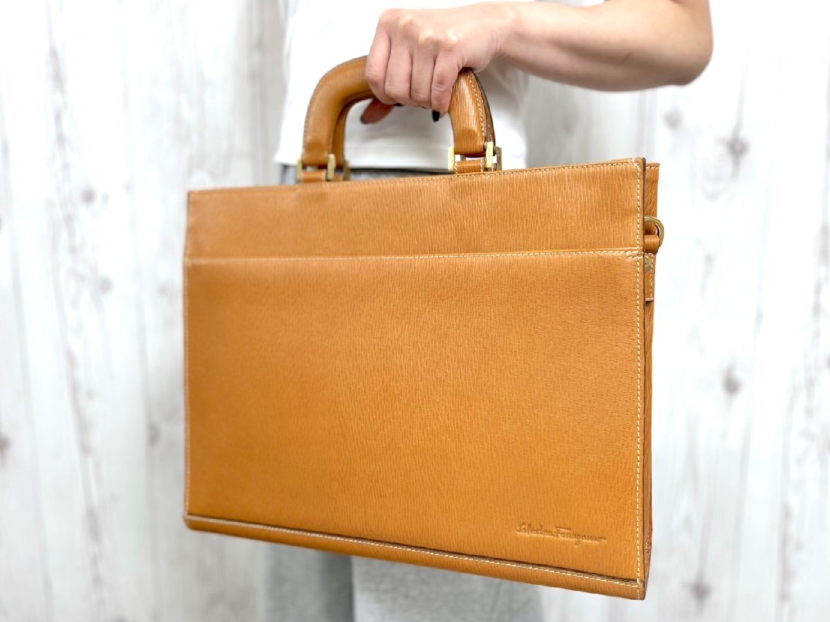 極美品 Ferragamo フェラガモ ビジネスバッグ トートバッグ ハンドバッグ バッグ レザー 茶 A4収納可 メンズ 89969Y拍卖