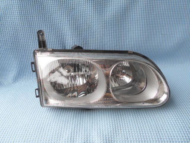 デリカ PD6W 右 ヘッドライト KOITO 110-87245 110-87246拍卖