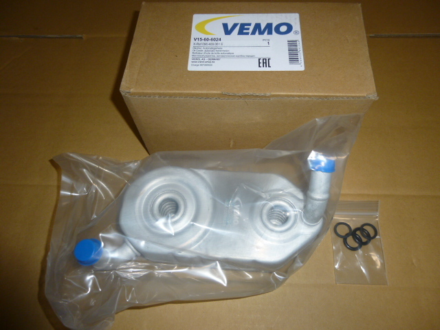 ヴァナゴンT4/ユーロバンT4/GOLF3/GOLF4/BEETLE/BORA用ATミッション用オイルクーラー新品拍卖