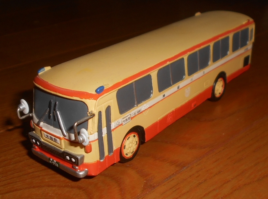 神姫バス 1/80 中国ハイウェイバス 三菱ふそう B907 本体のみ ジャンク拍卖
