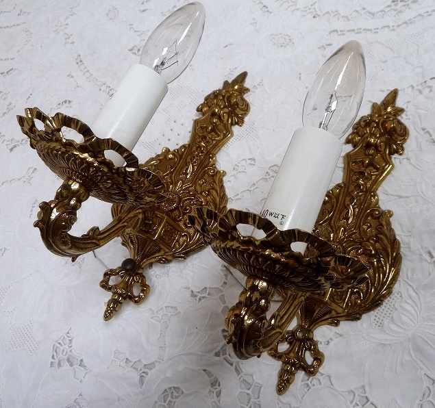 (☆BM)ブラケットライト ゴールド 2点 燭台 キャンドスタンド風 ヴィクトリアンレトロ ヴィンテージ調 壁付け 照明 アンティーク拍卖