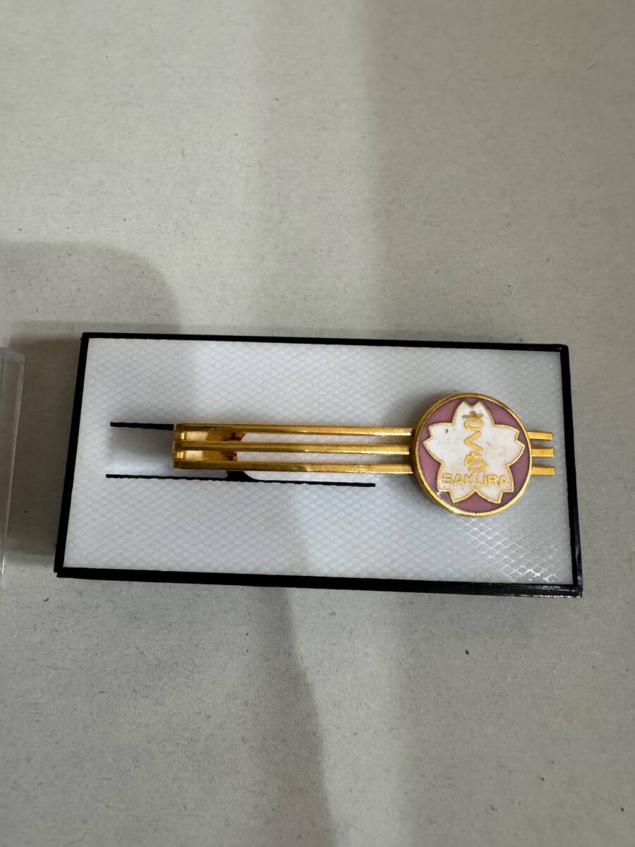 ◆◇【管理INS000127】日本国有鉄道 国鉄 ネクタイピン/タイピン/特別急行列車 さくら 鉄道/グッズ/電鉄/列車/電車/特急◇◆拍卖