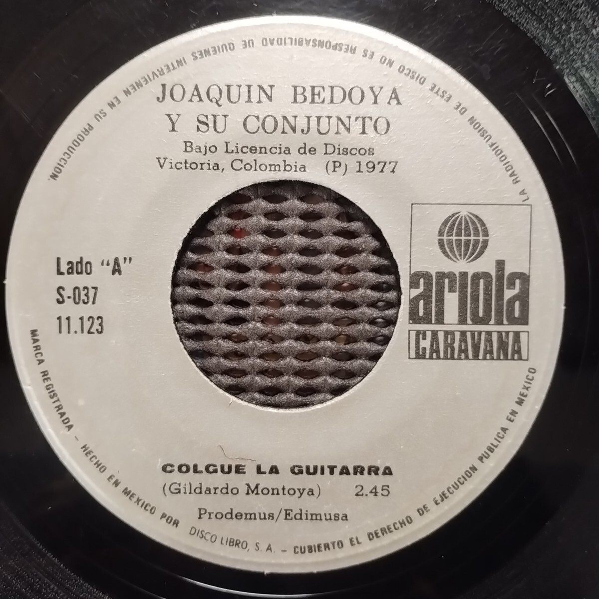 JOAQUIN BEDOYA T SU CONJUNTO COLGUE LA GUITARRA , OLD CUMBIA PORRO クンビア拍卖